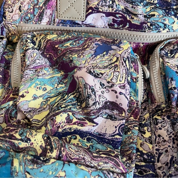 Kipling Cyrene Gray Oil Slick Overnight Carry On Travel Bag Tote - Picture 3 of 9